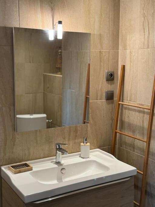 Appartement De Plain-Pied Avec Jardin Avignon Luaran gambar
