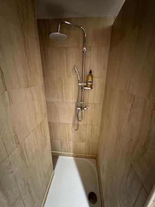 Appartement De Plain-Pied Avec Jardin Avignon Luaran gambar