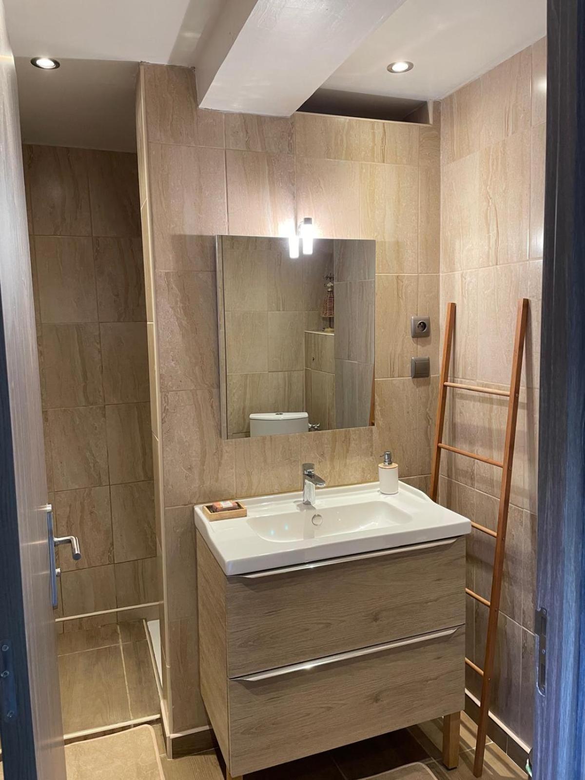 Appartement De Plain-Pied Avec Jardin Avignon Luaran gambar